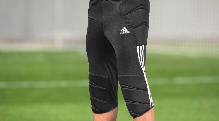  Buy the best types of sports pants at a cheap price 